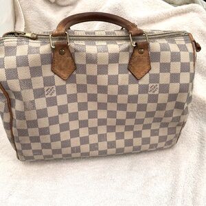Beautiful loved Damier Azur Speedy 30